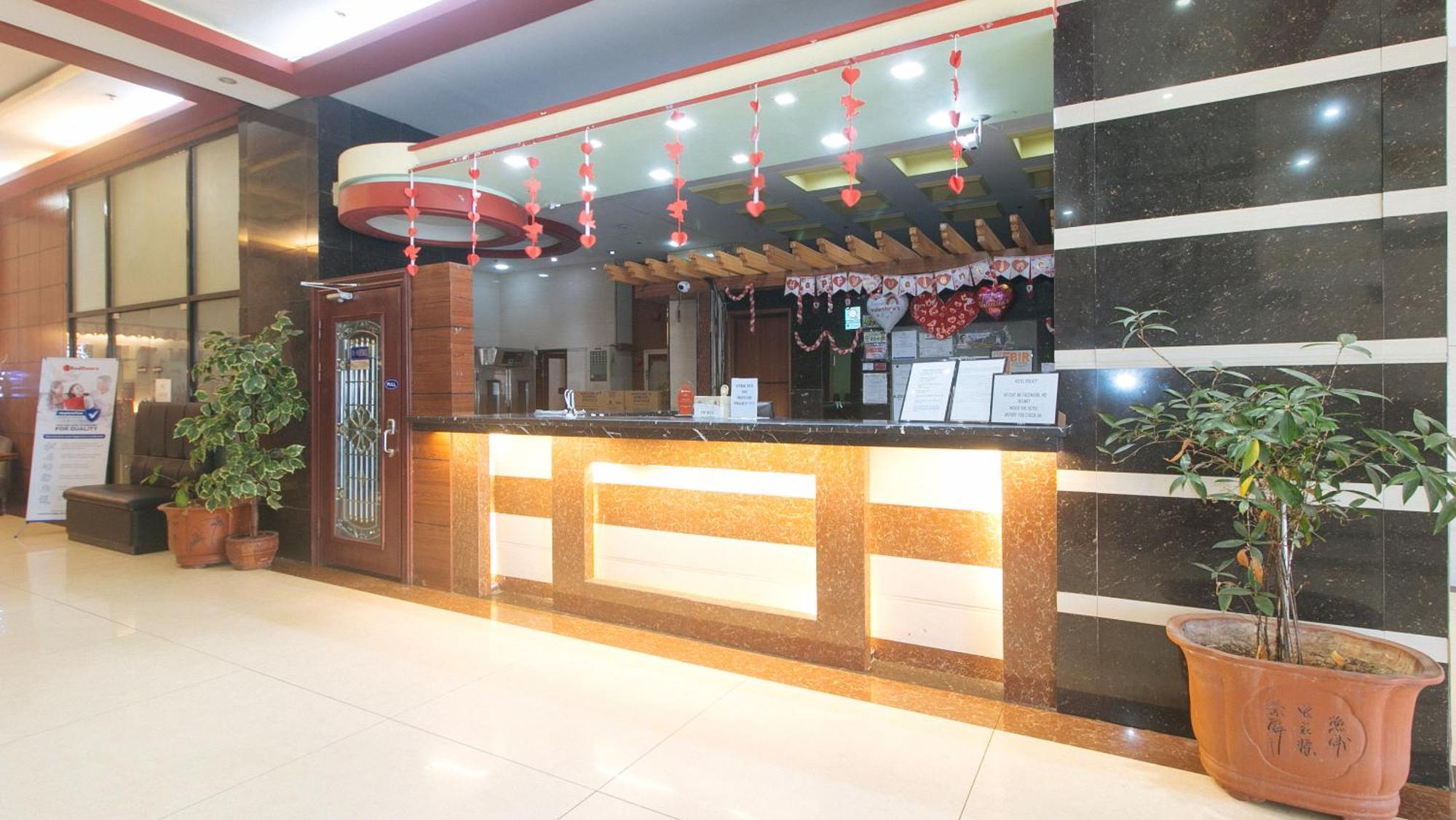 Reddoorz At Winter Hotel Araneta Quezon City Exterior foto