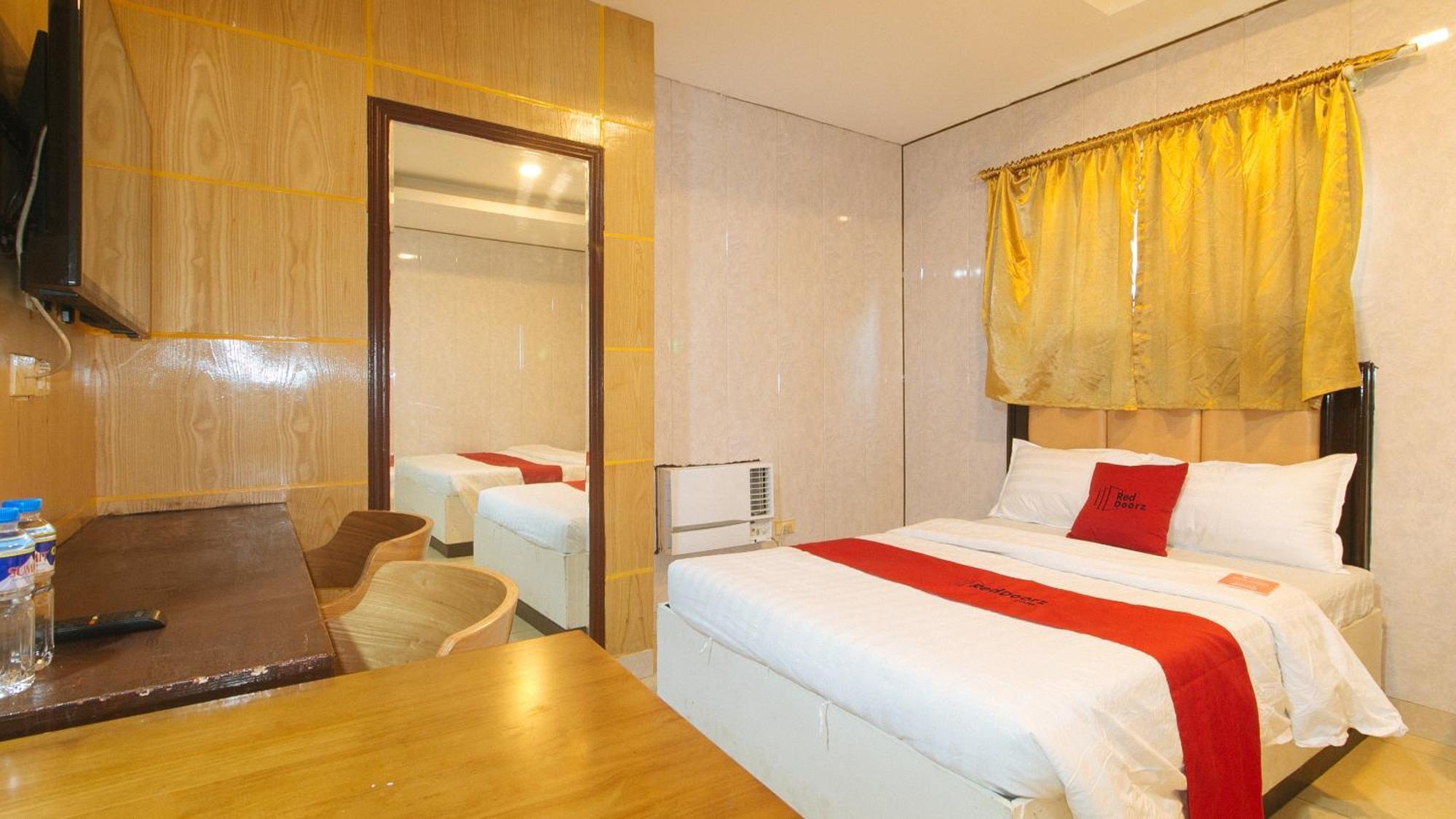 Reddoorz At Winter Hotel Araneta Quezon City Exterior foto